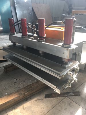 Largeur de vulcanisation 1600mm de machine de presse de réparation de bord de ceinture