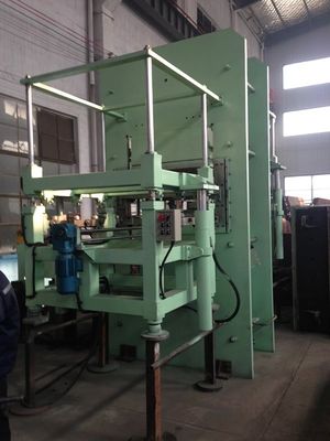 Machine de vulcanisation en caoutchouc de presse du plat 8KW hydraulique